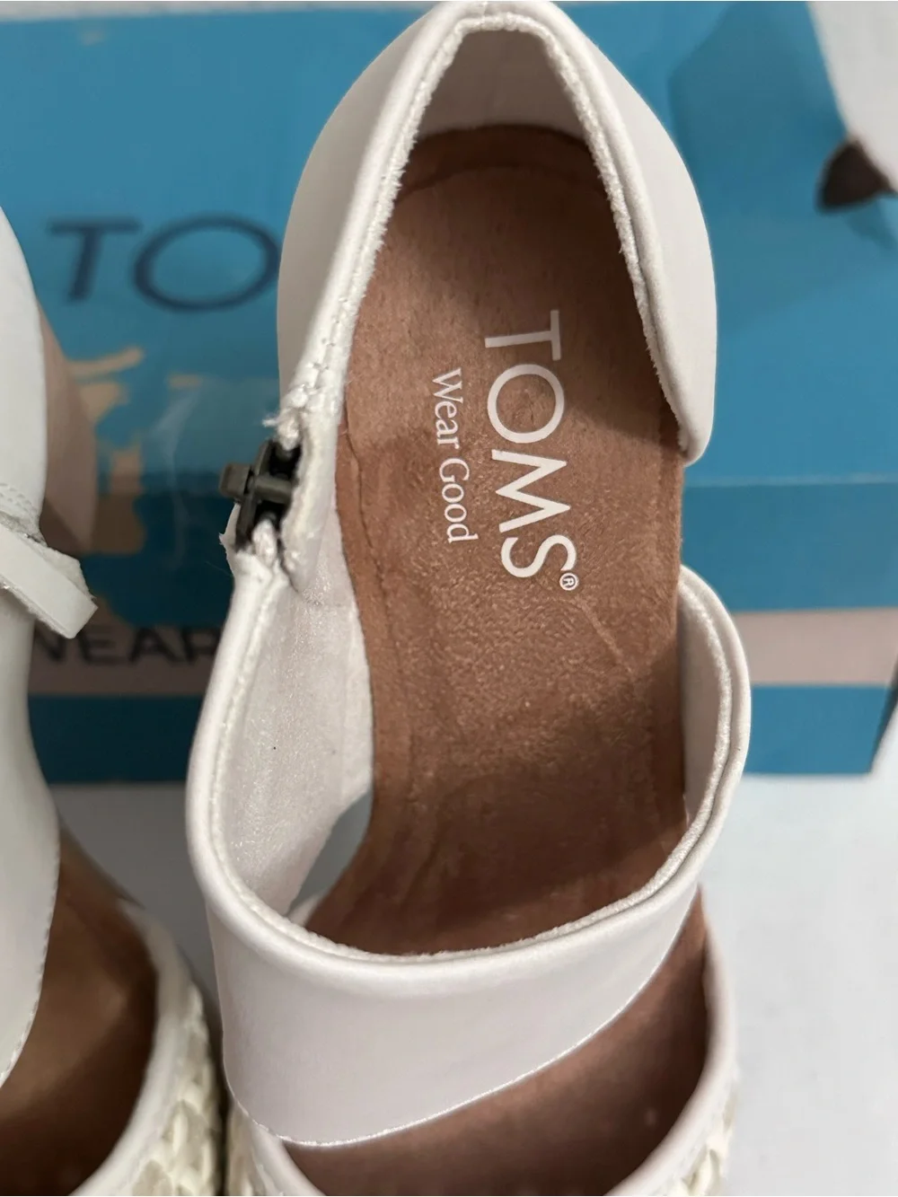 Toms Milan Shoes Closed Toe Heel Natural Geo Basket Size 5.5